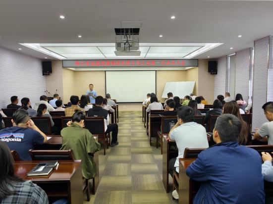 市金控集團(tuán)工會(huì)第一次會(huì)員大會(huì)勝利召開(kāi)